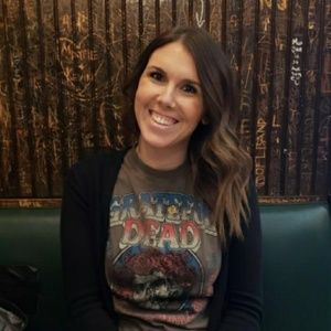 Meet your Posher, Abby